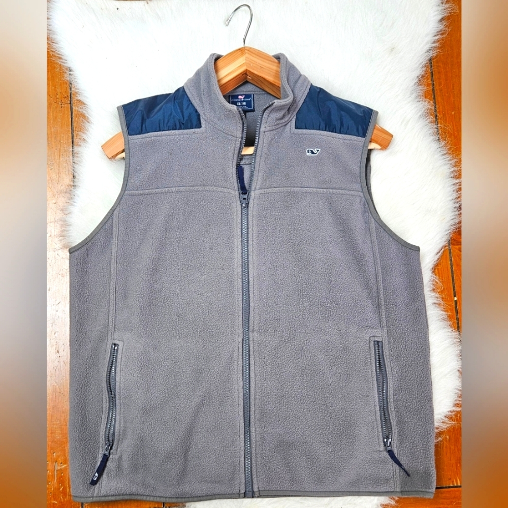 Vineyard Vines Vest Youth XL(18)